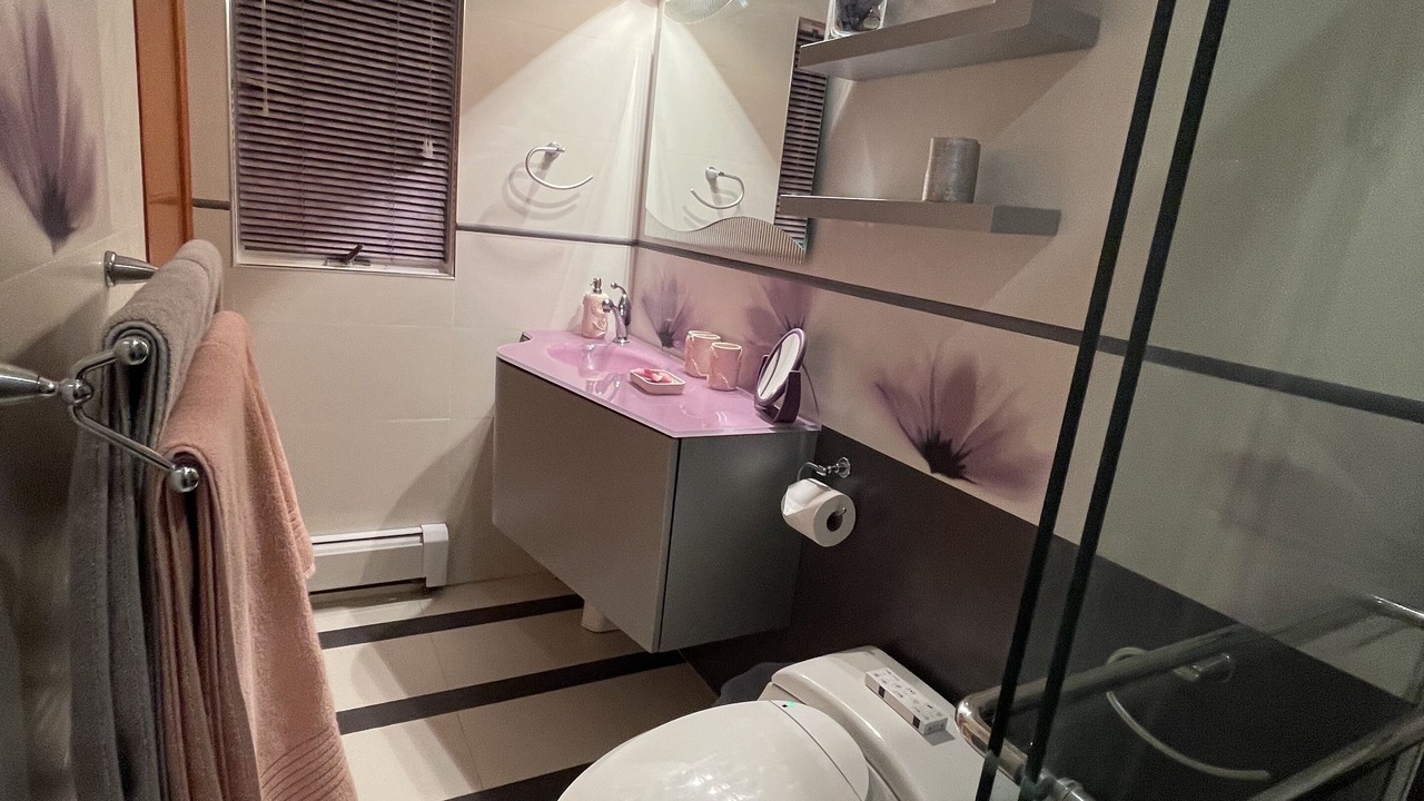 Photo of Bathroom in Fort Lee