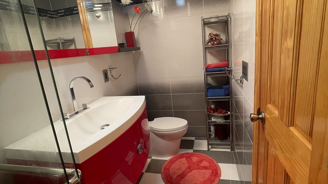 Photo of Bathroom in Fort Lee