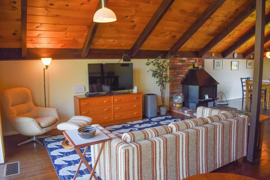 Photo of Livingroom in Dennis