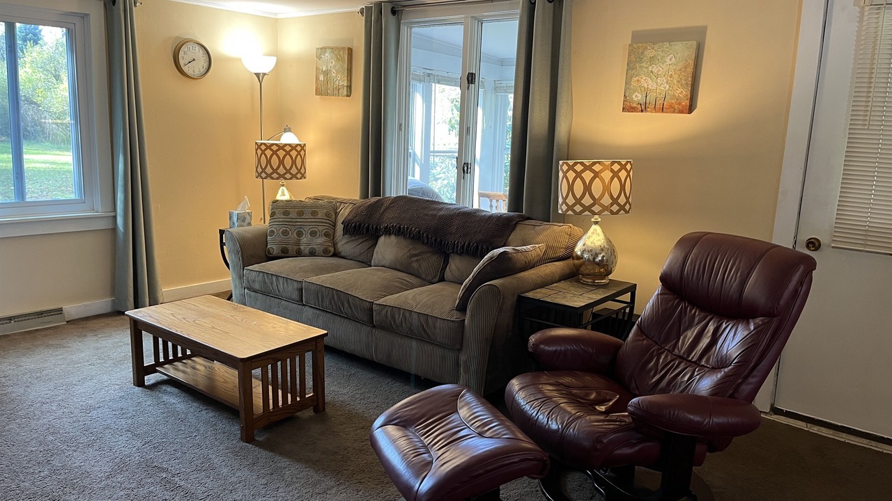 Photo of Livingroom in Oneonta