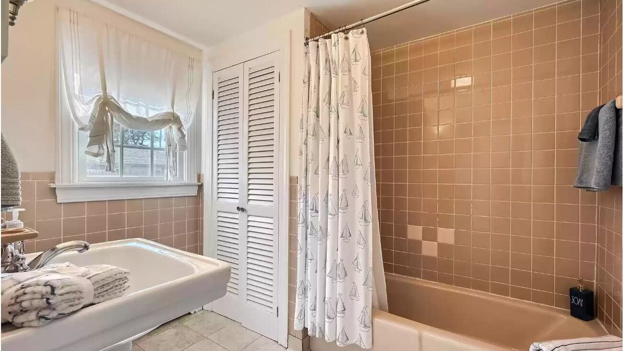 Photo of Bathroom in West Dennis