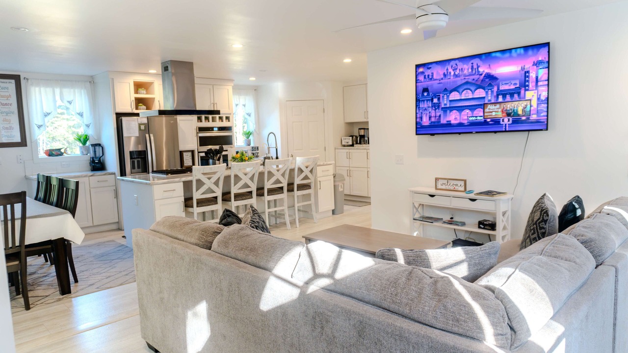 Photo of Livingroom in Bass Harbor