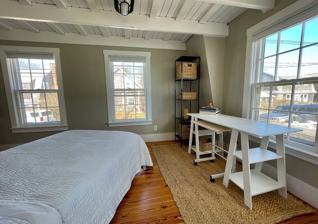 Photo of Bedroom in Commercial Street