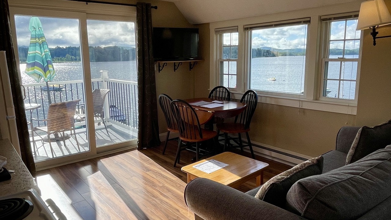 Photo of Livingroom in Wolfeboro