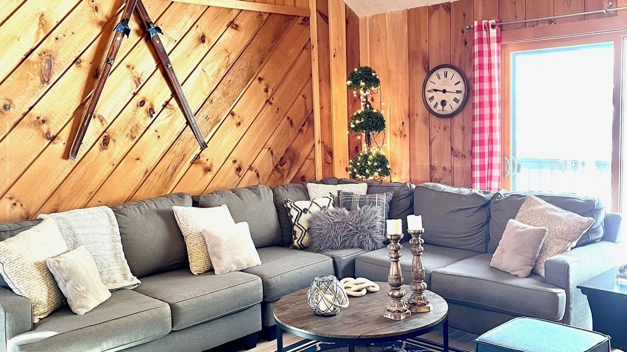 Photo of Livingroom in West Dover