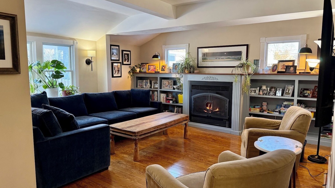 Photo of Livingroom in Hyannis