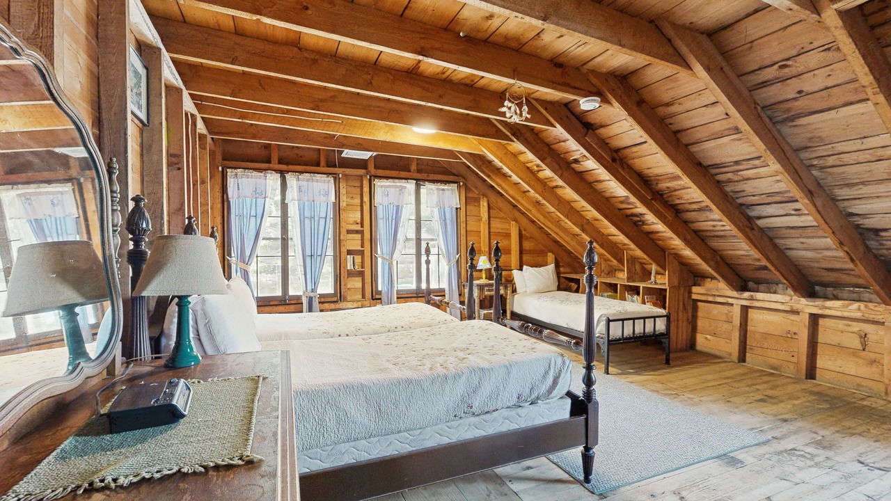 Photo of Bedroom in Meredith