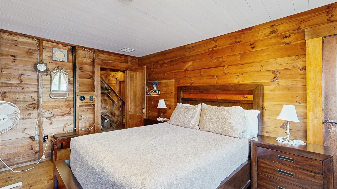 Photo of Bedroom in Meredith