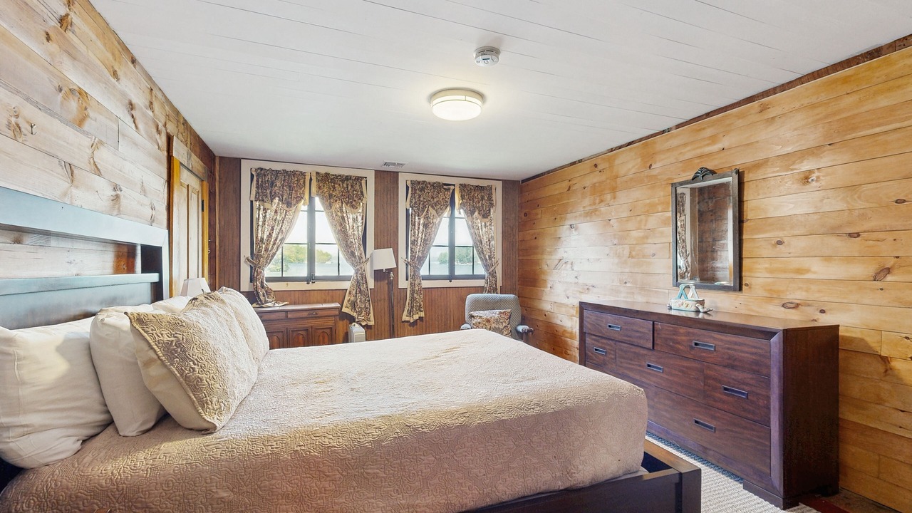 Photo of Bedroom in Meredith