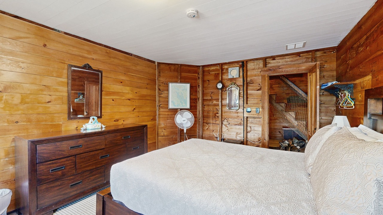 Photo of Bedroom in Meredith