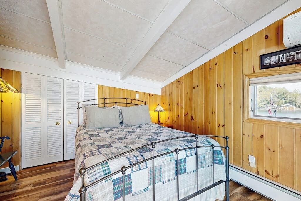 Photo of Bedroom in Alton Bay