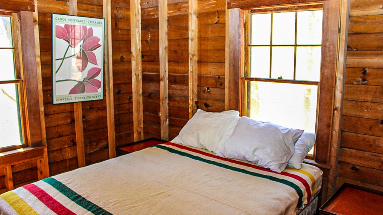 Photo of Bedroom in Moultonborough