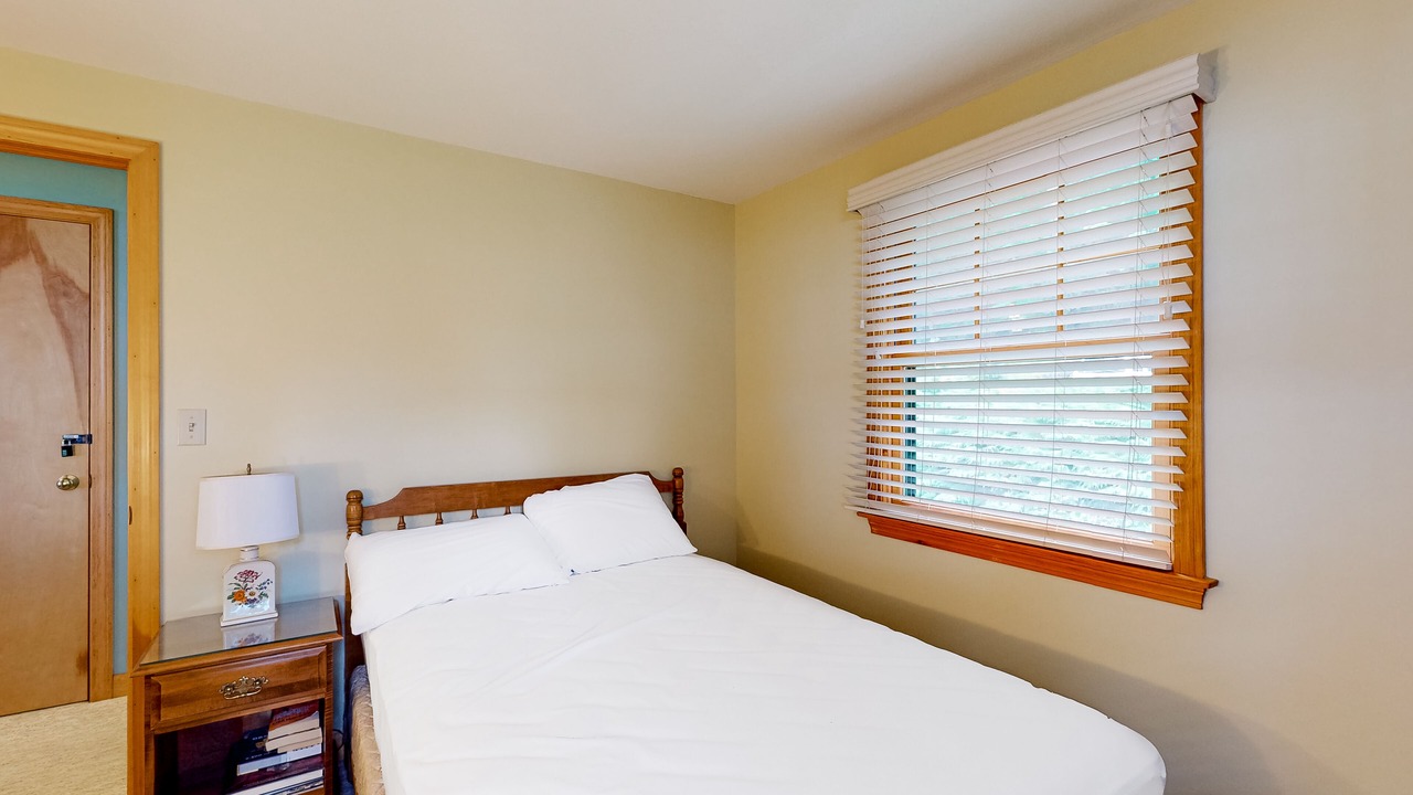 Photo of Bedroom in Alton Bay