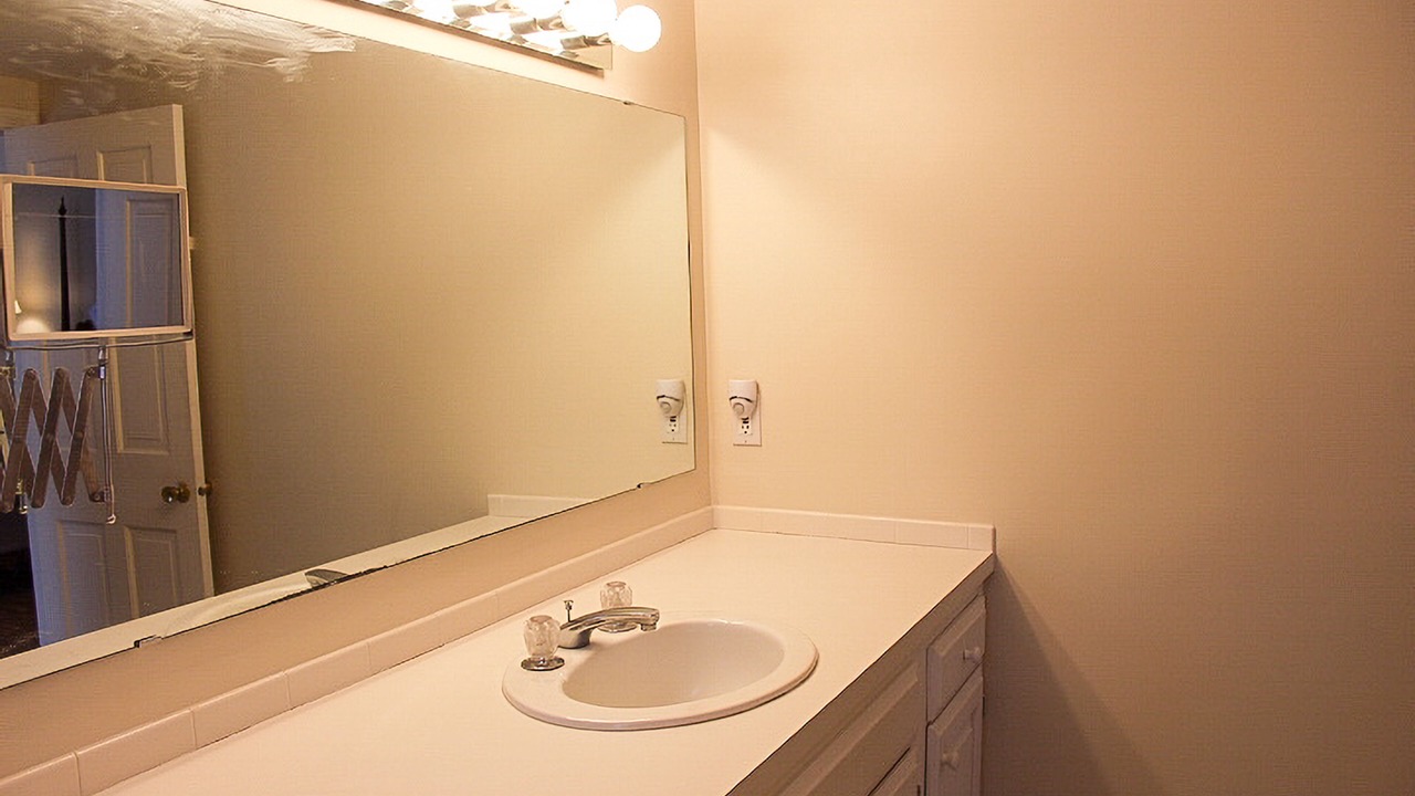 Photo of Bathroom in Alton
