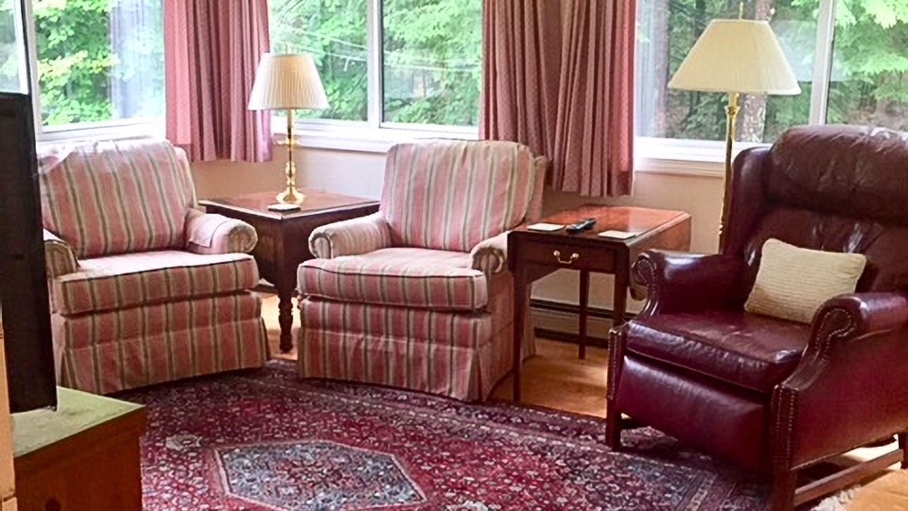 Photo of Livingroom in Alton