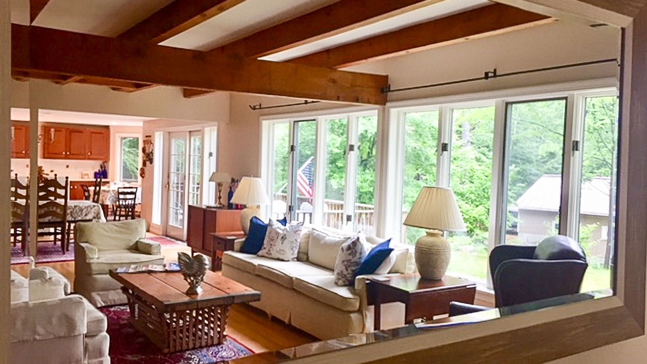 Photo of Livingroom in Alton