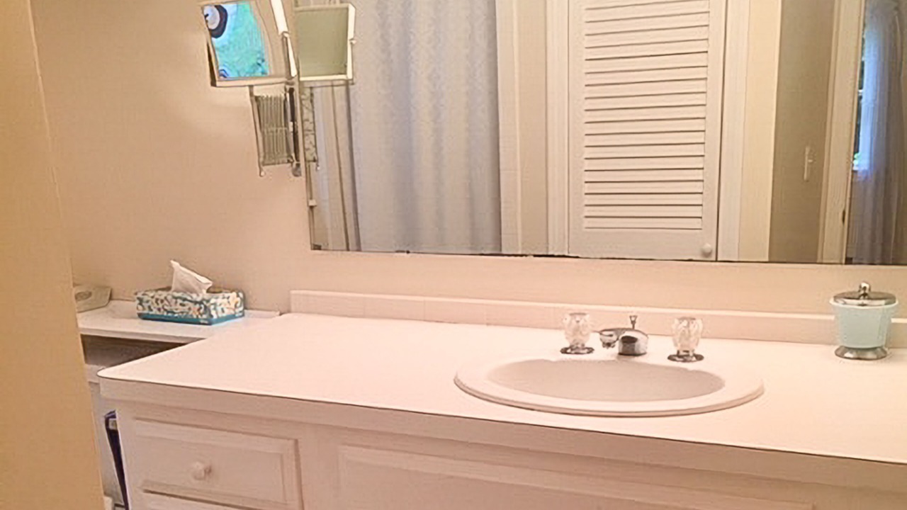 Photo of Bathroom in Alton