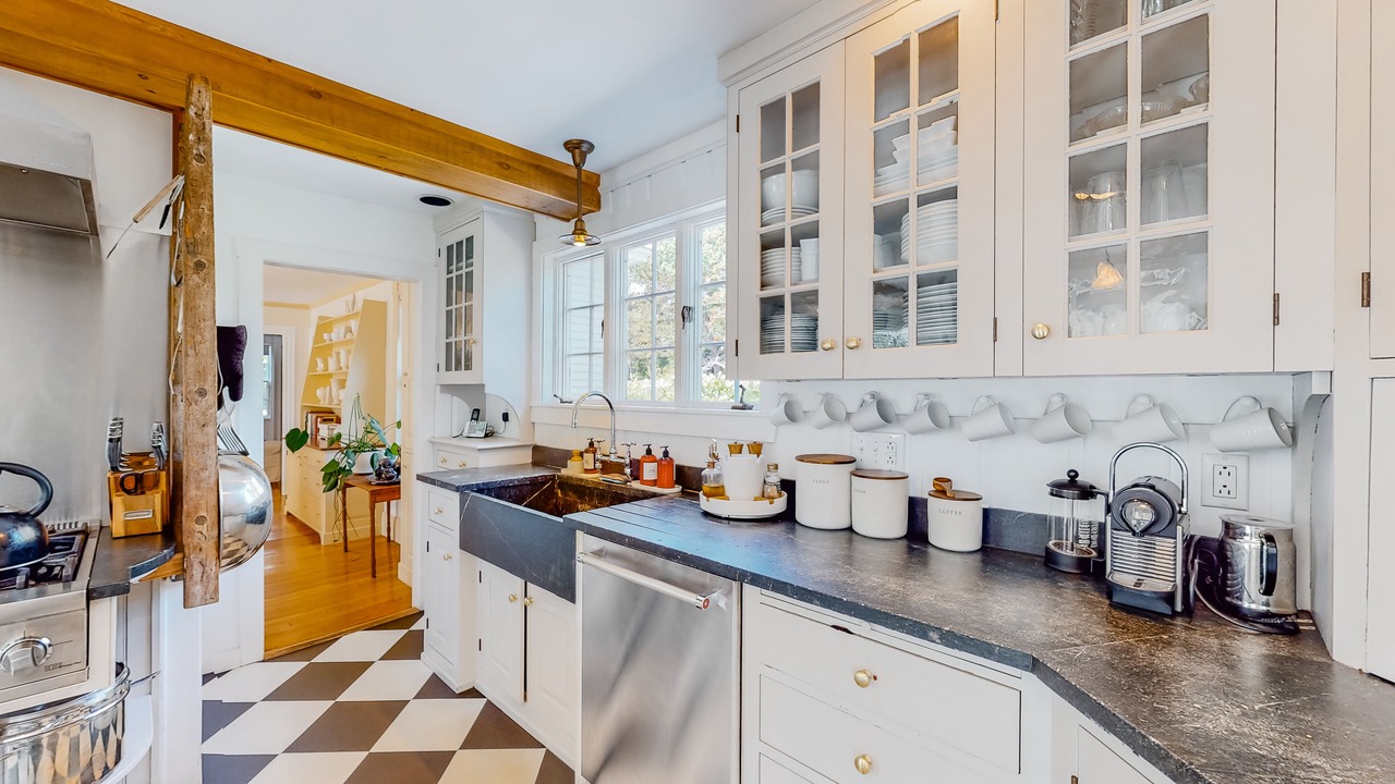Photo of Kitchen in Mid-Coast and Islands