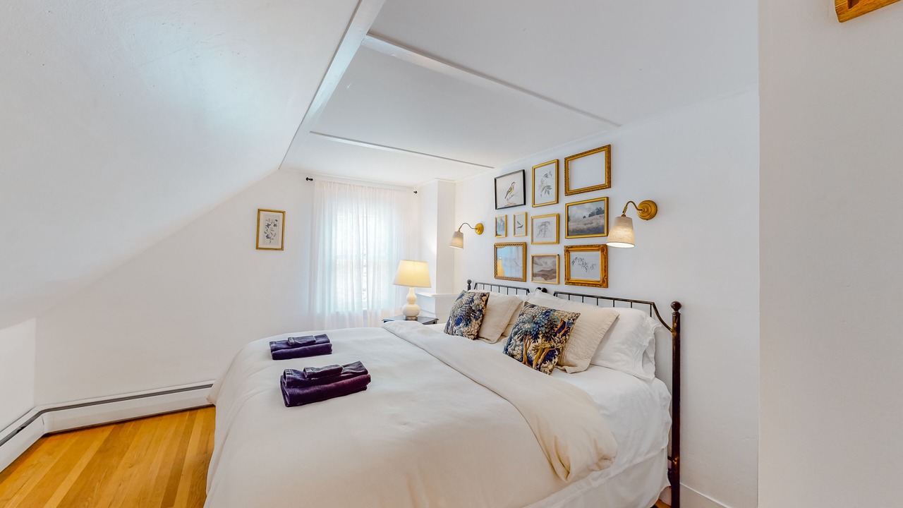 Photo of Bedroom in Mid-Coast and Islands