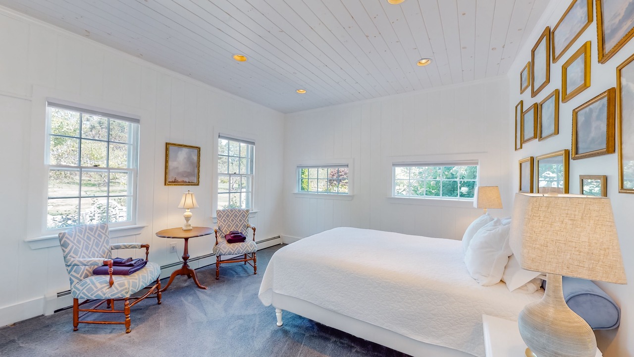 Photo of Bedroom in Mid-Coast and Islands