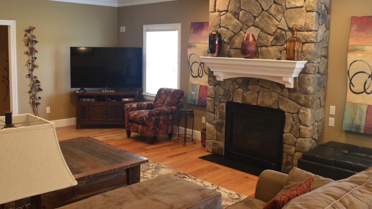 Photo of Livingroom in Alton Bay