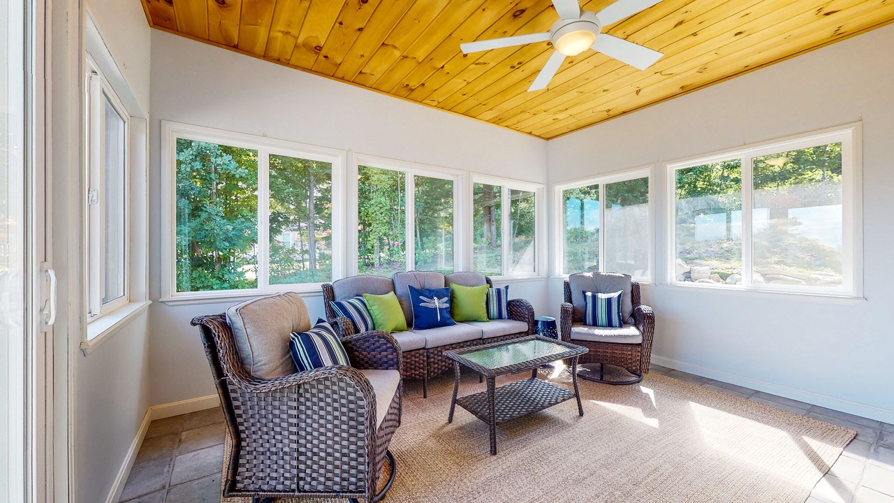 Photo of Livingroom in Gilford