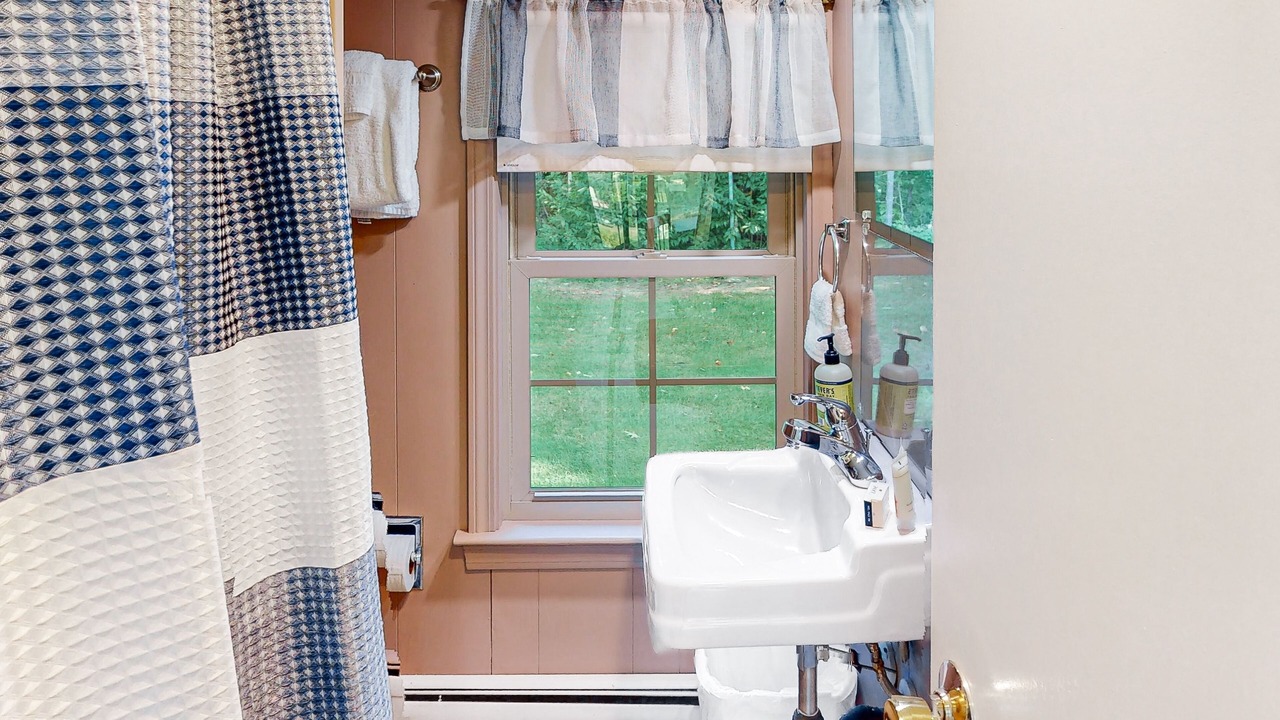 Photo of Bathroom in Moultonborough