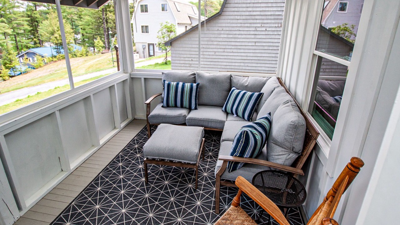 Photo of Livingroom in Alton Bay