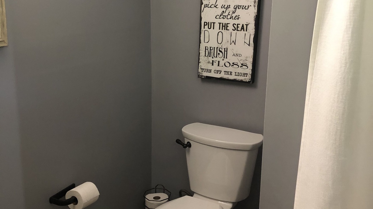 Photo of Bathroom in Freedom