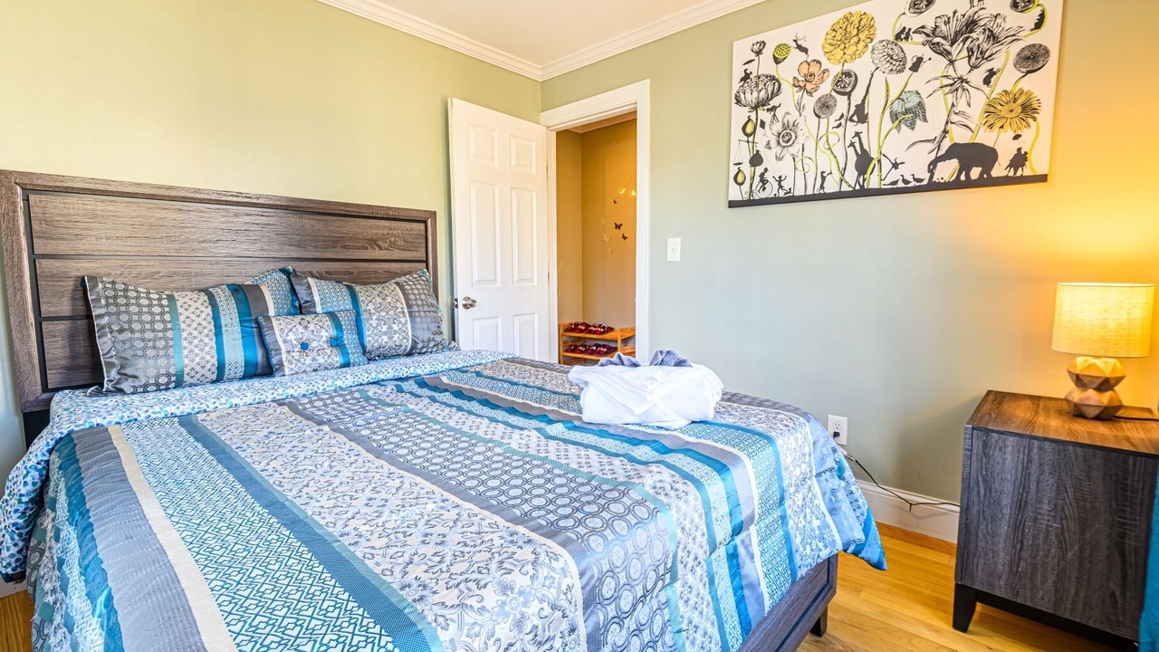 Photo of Bedroom in Ashmont