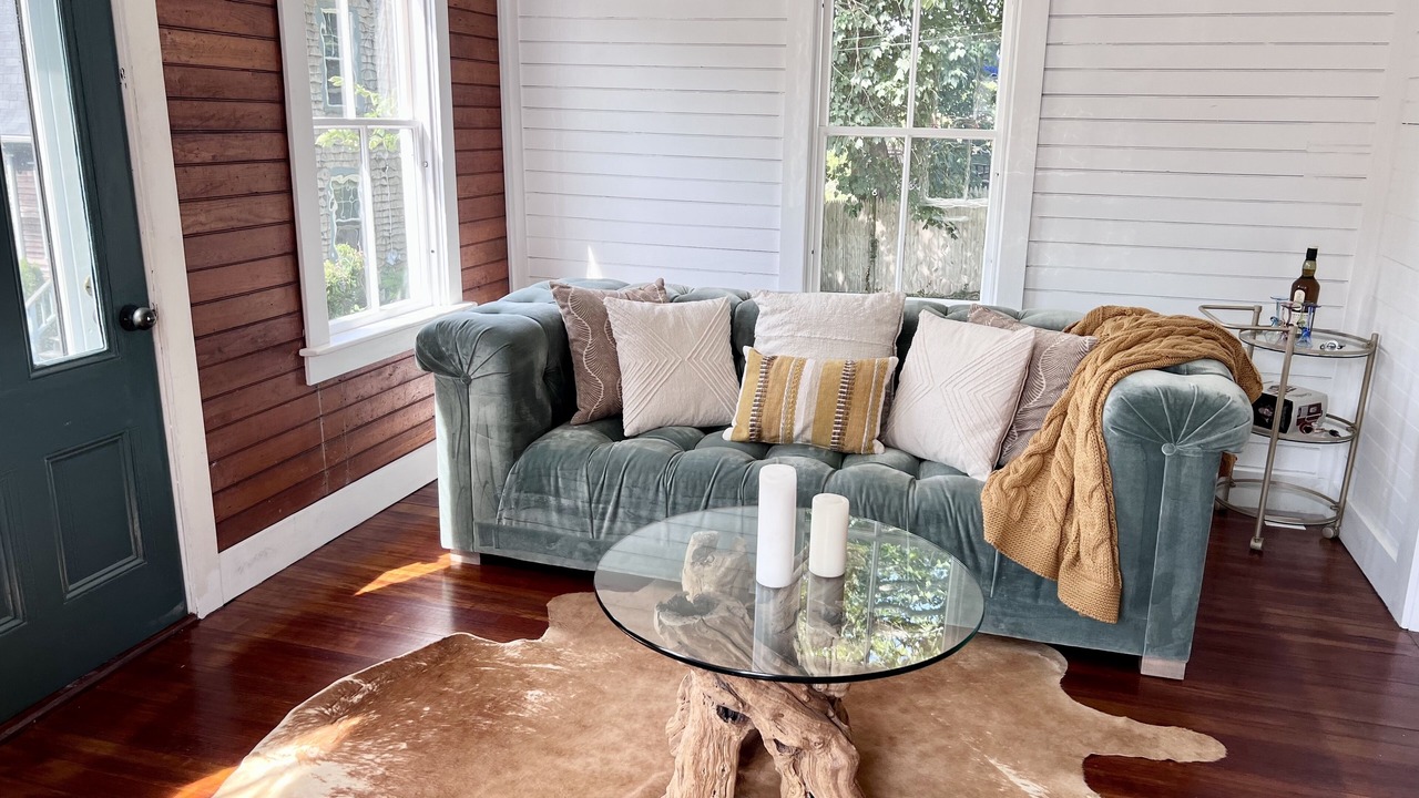 Photo of Livingroom in Tiverton