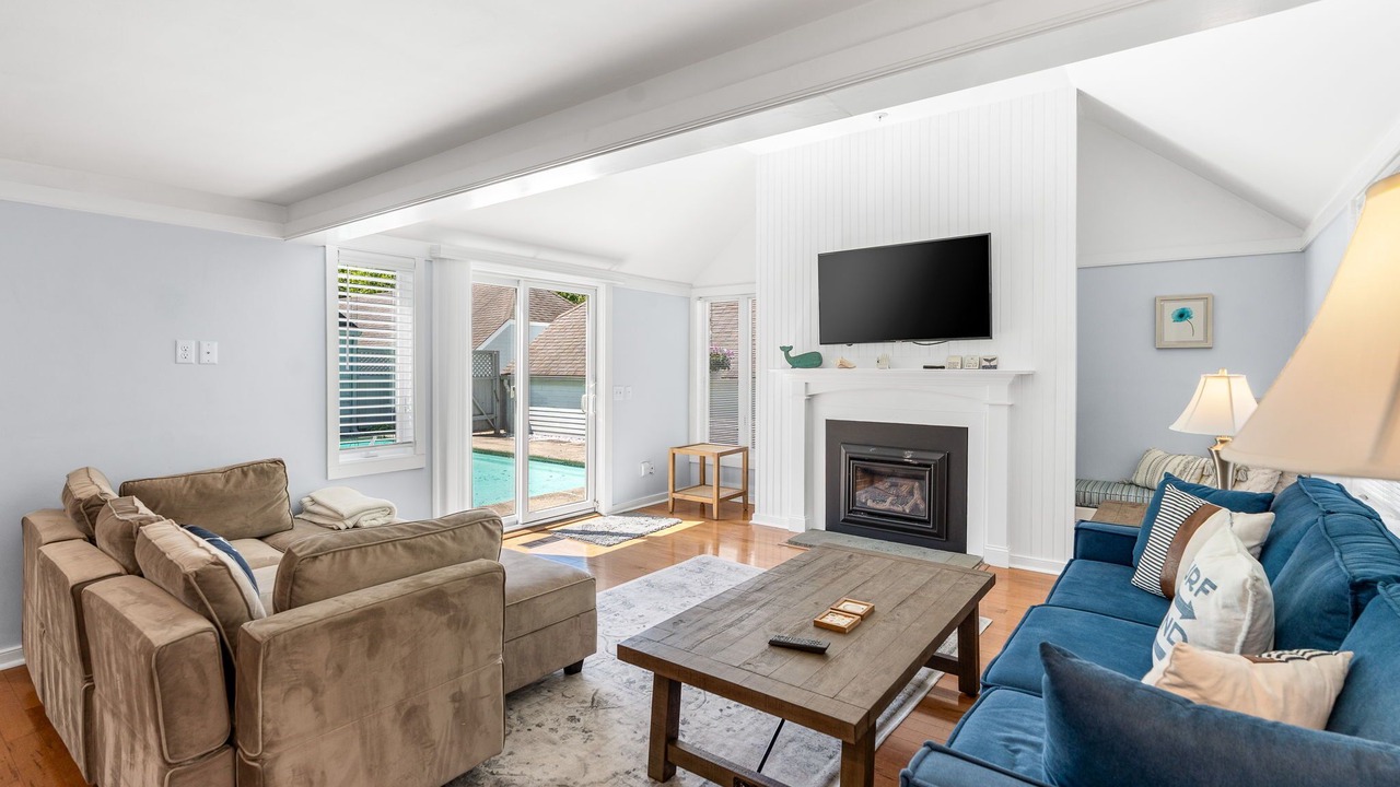 Photo of Livingroom in Mews Village