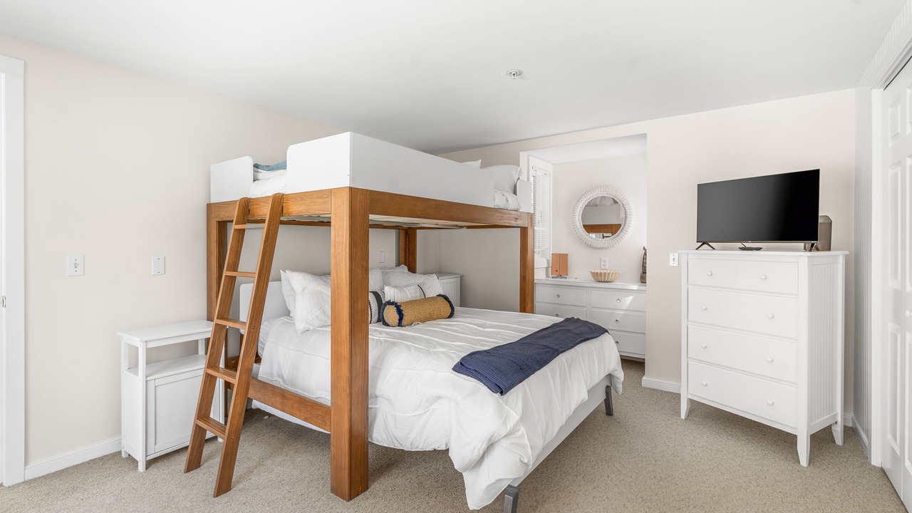 Photo of Bedroom in Mews Village