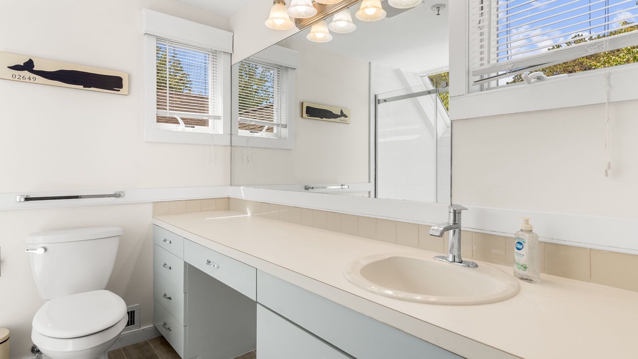 Photo of Bathroom in Mews Village