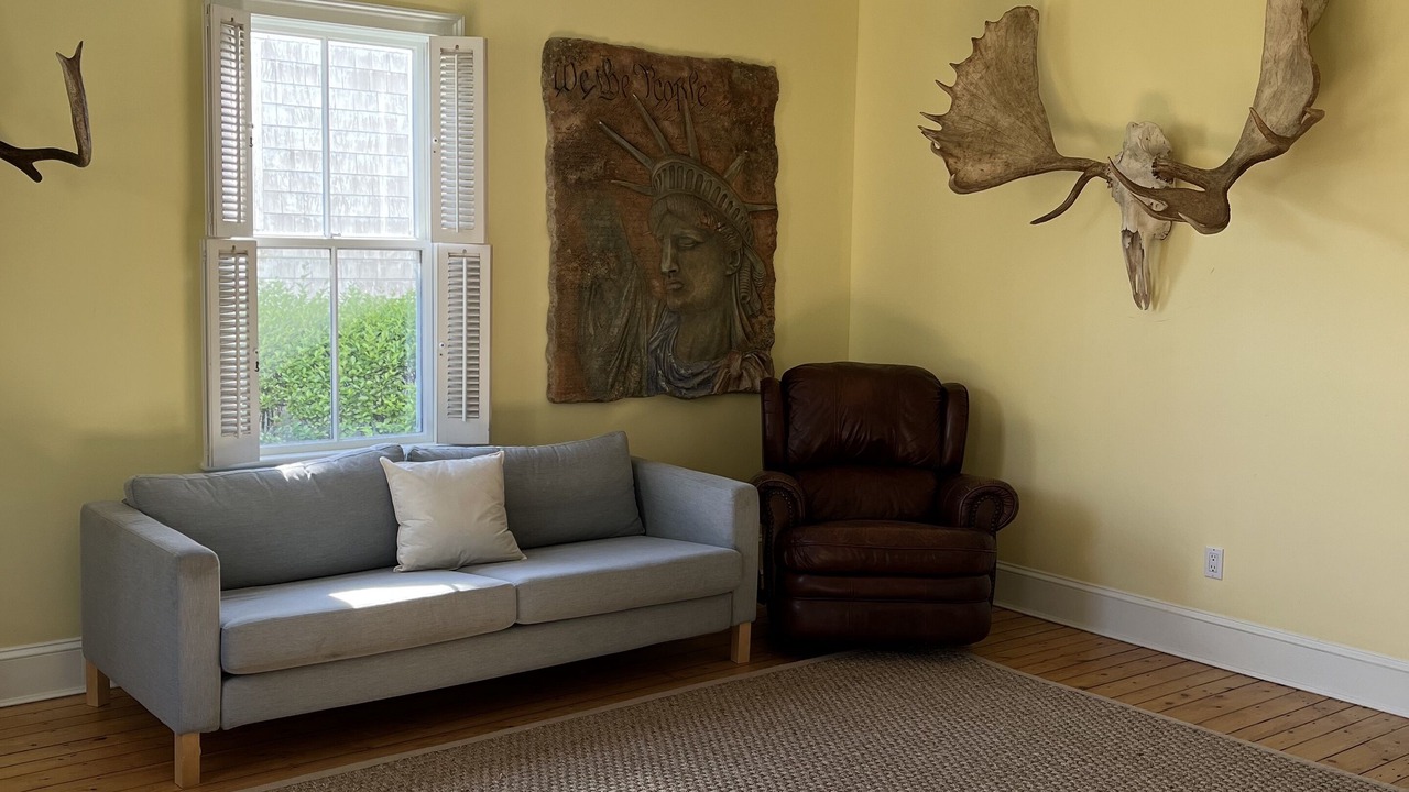 Photo of Livingroom in Stonington