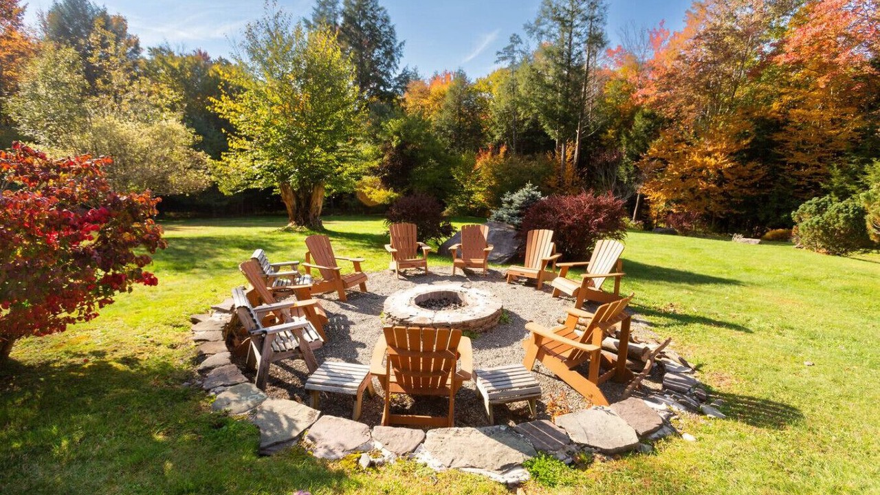 Photo of Outdoor in Highmount
