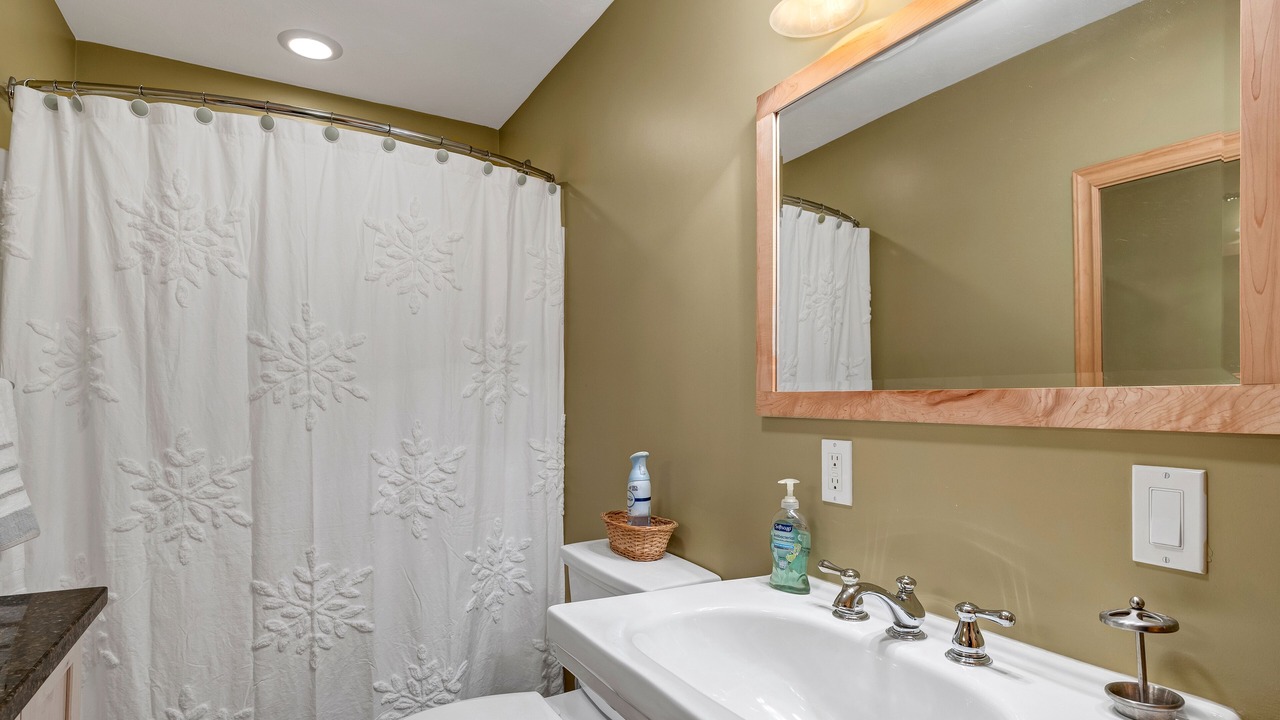 Photo of Bathroom in Bartlett