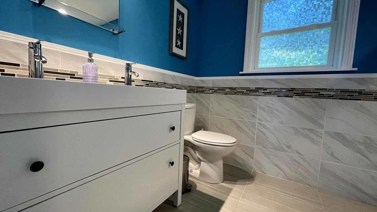 Photo of Bathroom in York Harbor