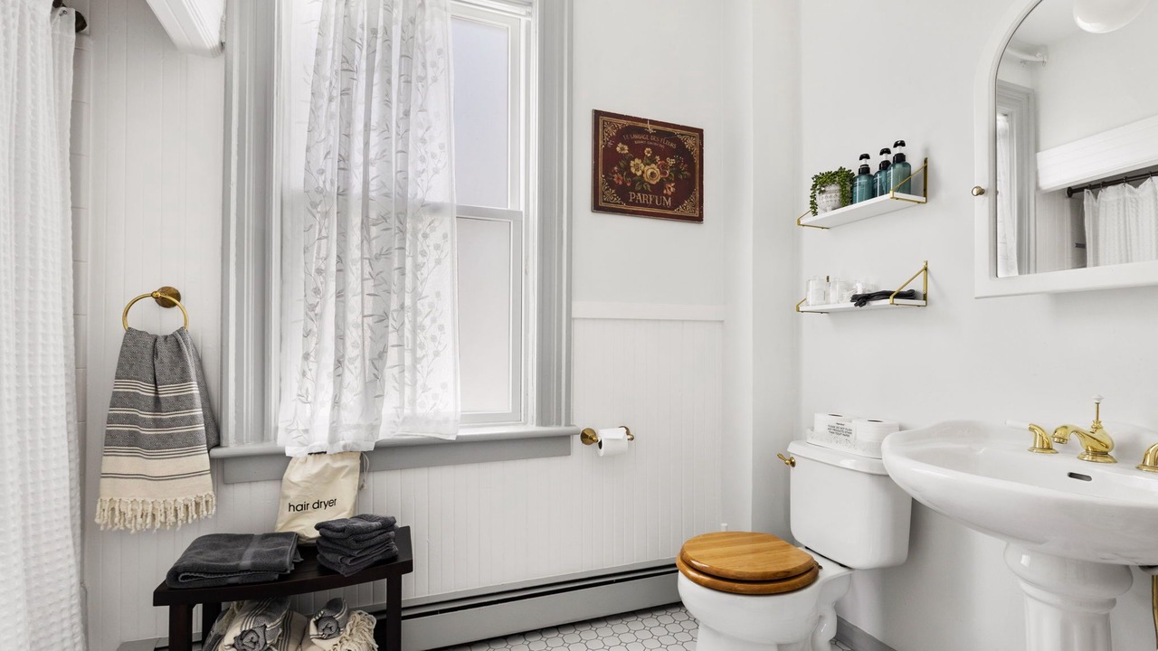 Photo of Bathroom in Agassiz