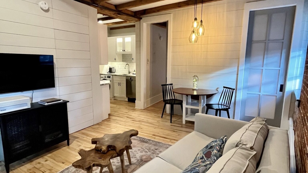 Photo of Livingroom in Portsmouth