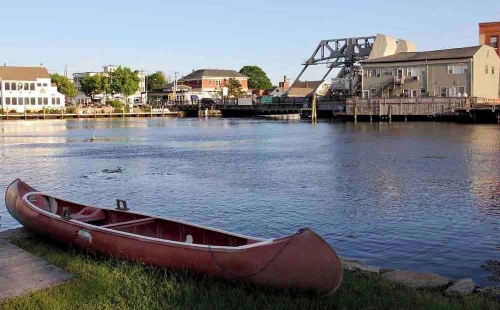 Photo of Others in West Mystic