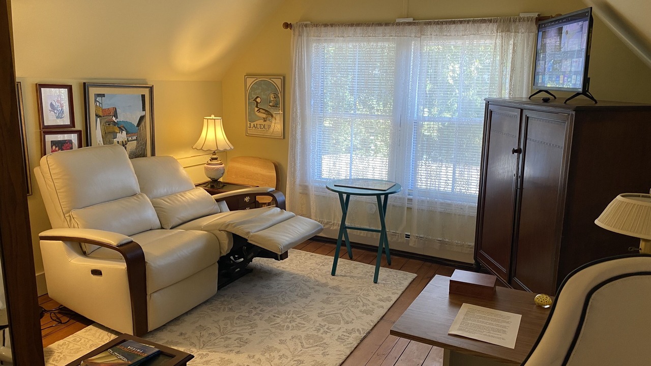 Photo of Bedroom in West Mystic
