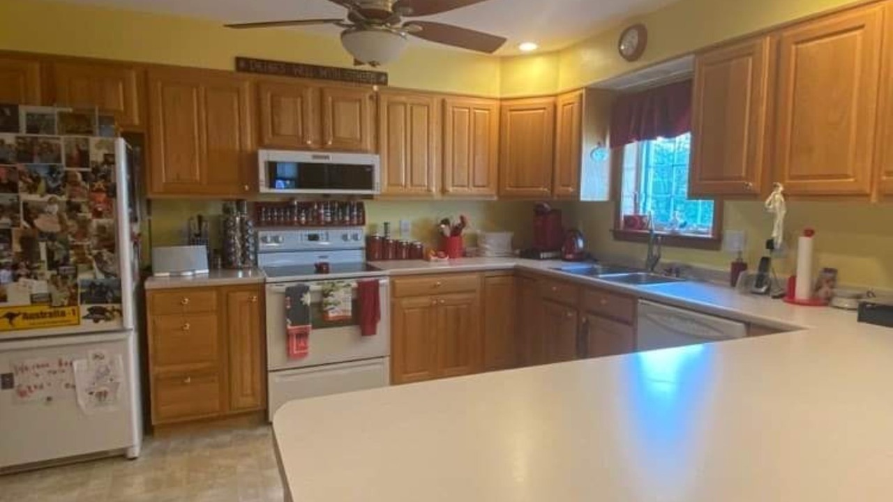 Photo of Kitchen in East Wakefield