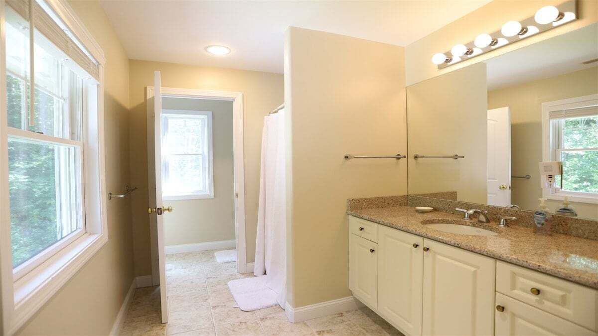Photo of Bathroom in Campton