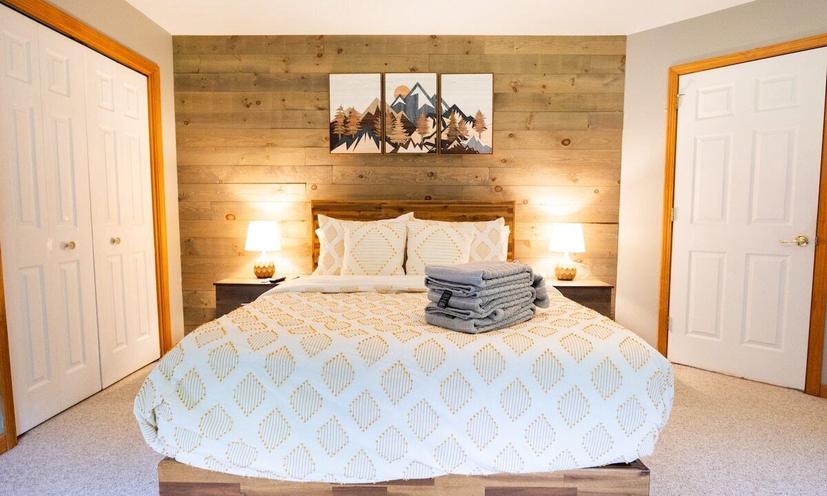 Photo of Bedroom in Lake George