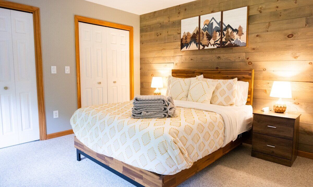 Photo of Bedroom in Lake George