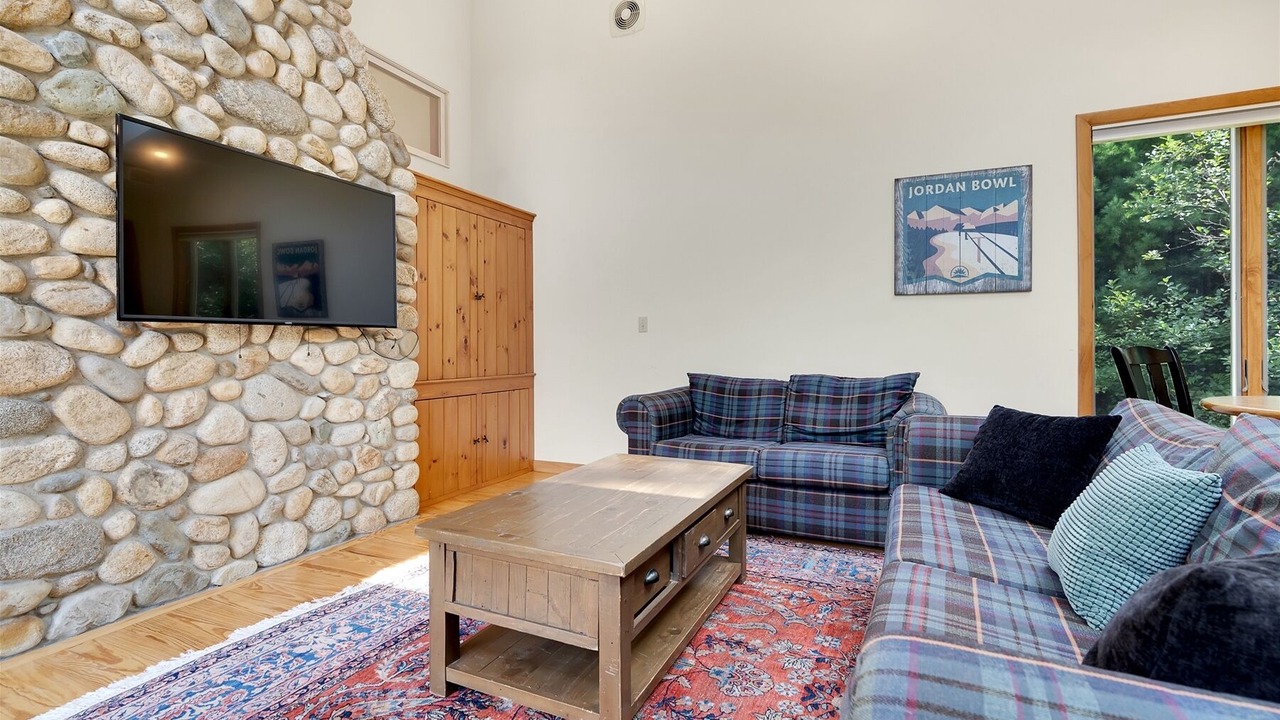 Photo of Livingroom in Bethel
