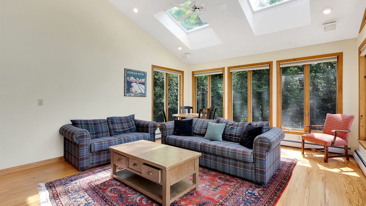 Photo of Livingroom in Bethel