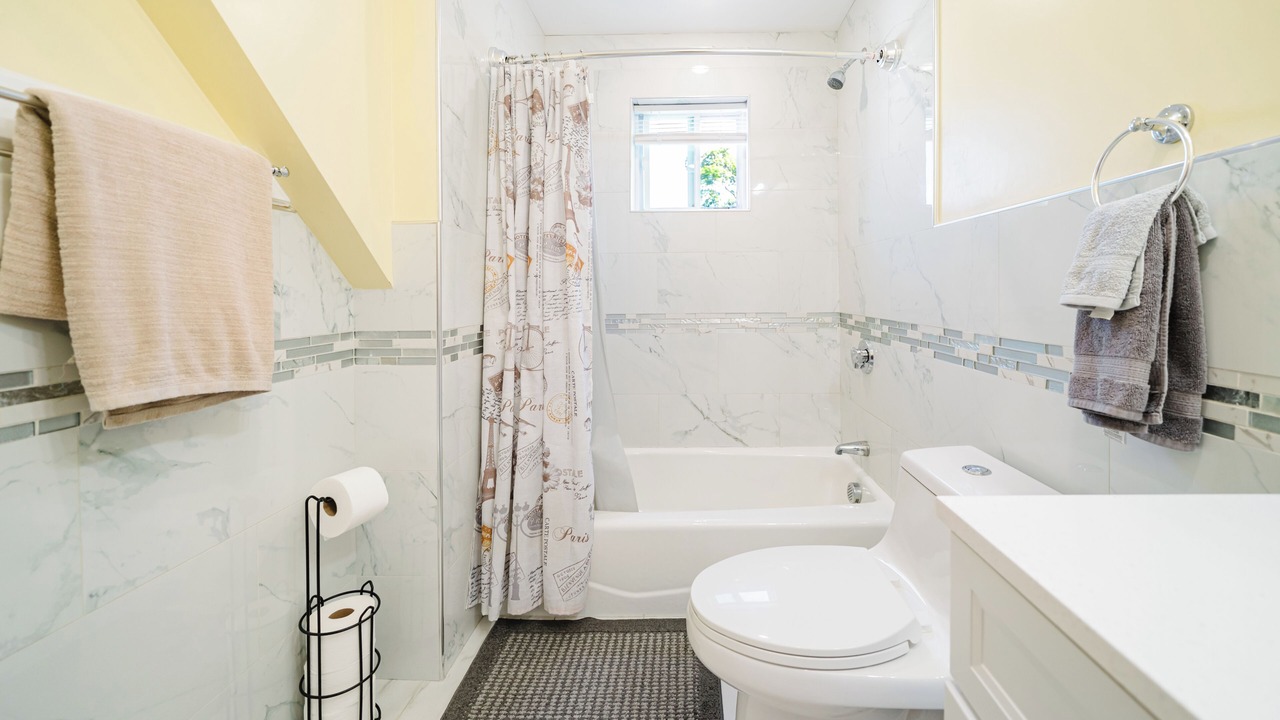Photo of Bathroom in Dudley - Brunswick King
