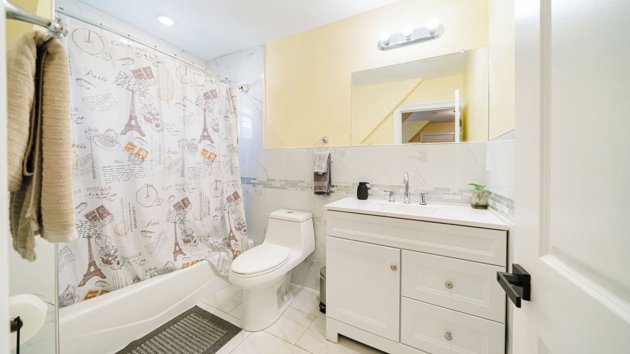 Photo of Bathroom in Dudley - Brunswick King